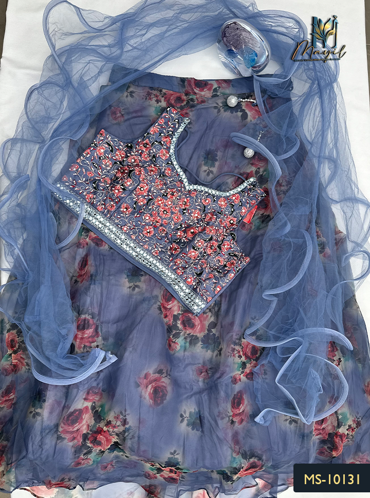 Traditional Wedding Clothes and Collections | Mayil Sarees